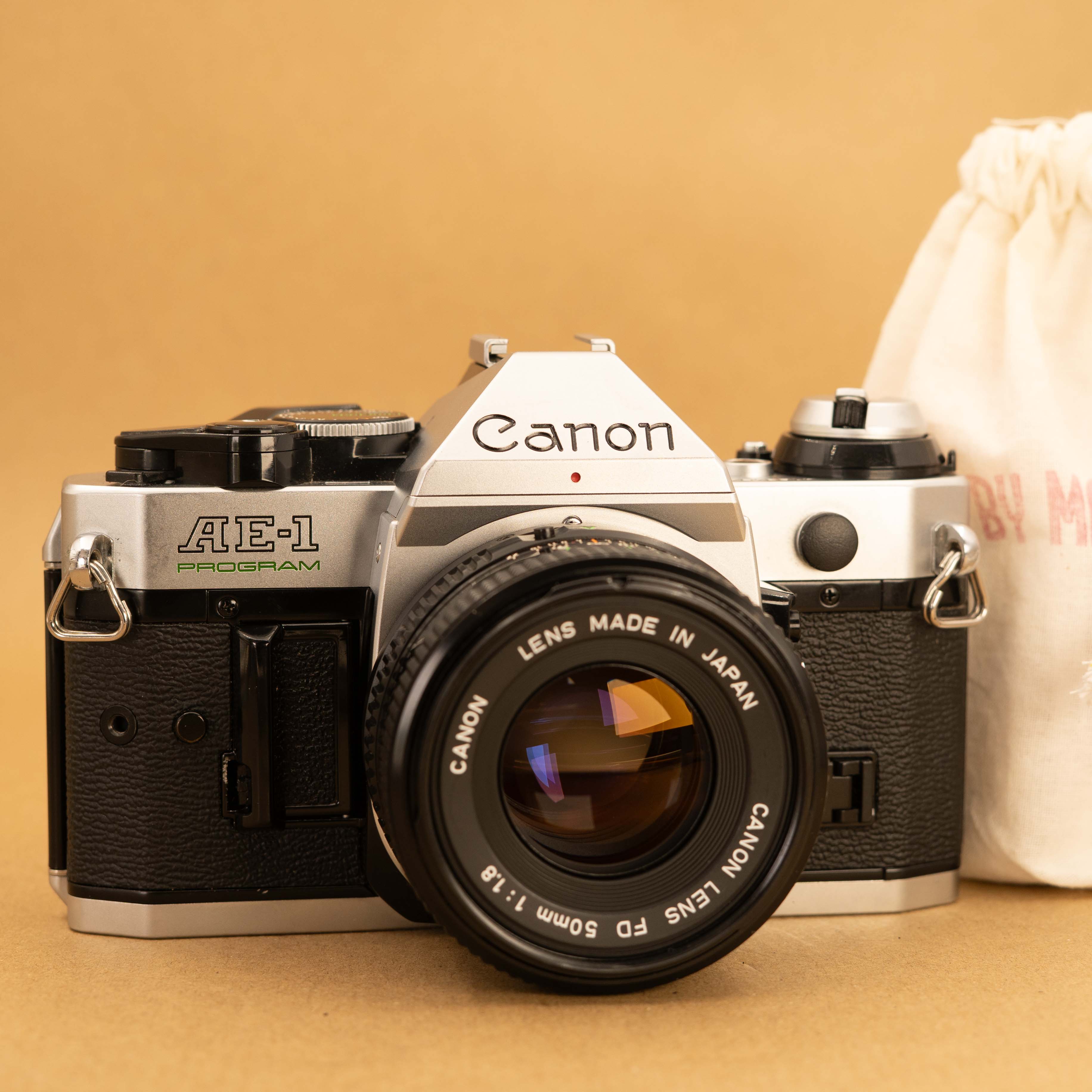 Canon キャノン AE-1 PROGRAM フィルムカメラ【完動品】セット Canon AE-1 Program with 50mm f/1.8 Lens 35mm Film Camera