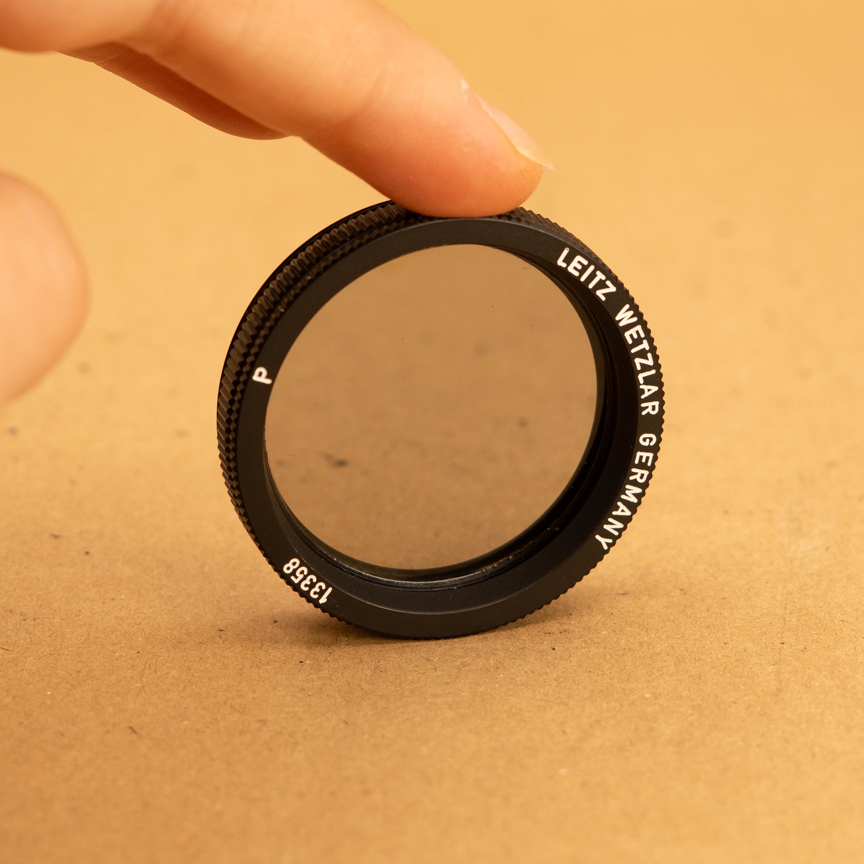 Leitz Wetzlar Germany 42mm Polariser Filter 13358 – Cameras By Max Ltd
