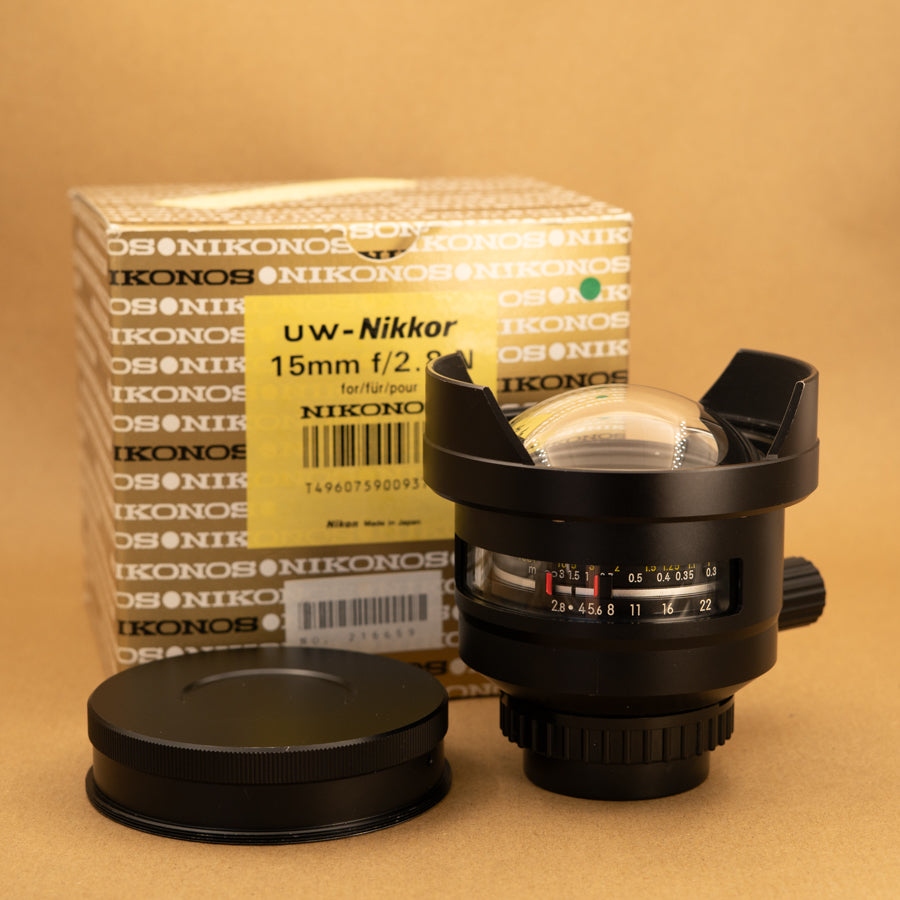 NIKON UW-NIKKOR 15mm f/2.8 レンズ 専用ファインダー付 Nikon UW-Nikkor 15mm f2.8 Underwater Wide Angle Lens w/ Finder [EXC]
