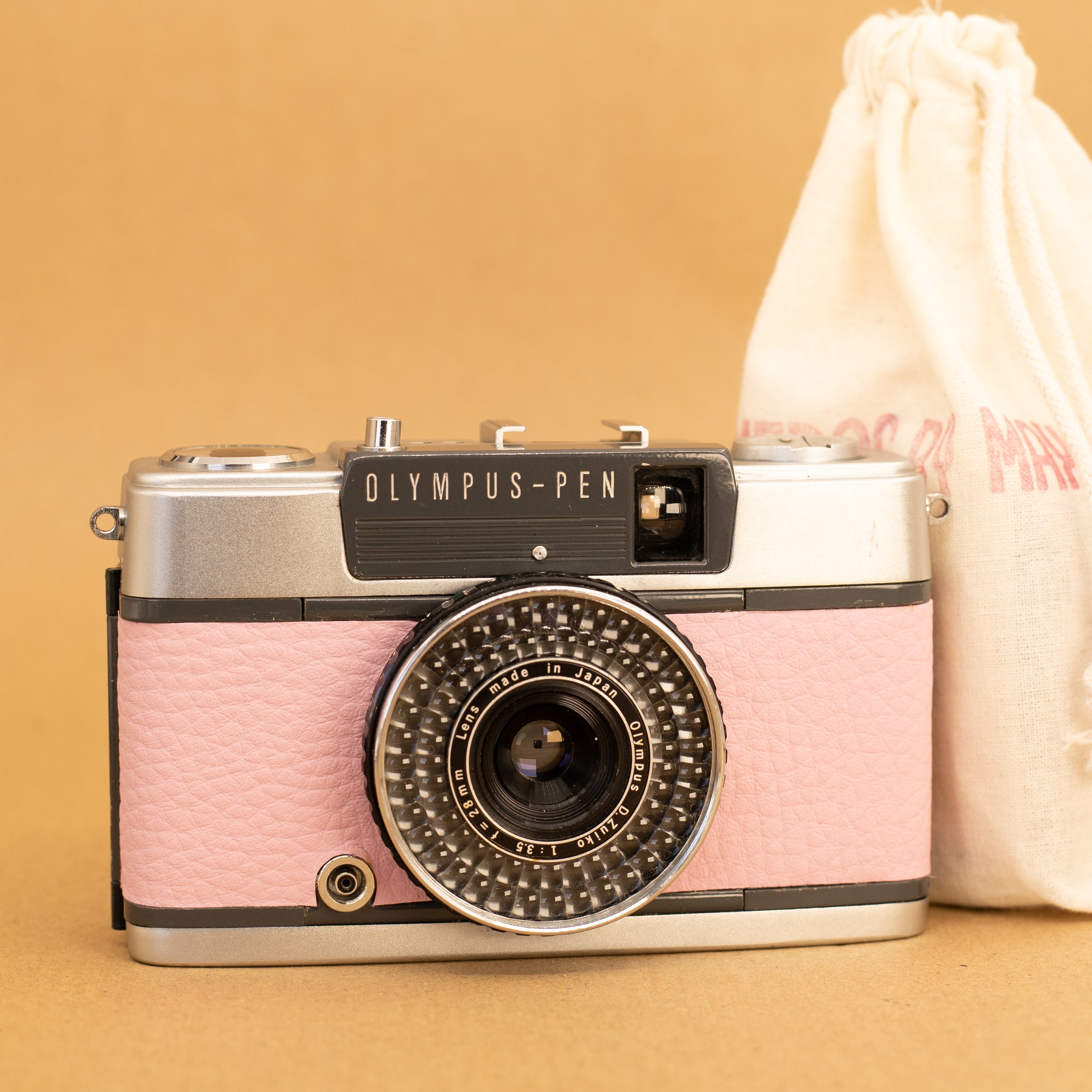 OLYMPUS PEN EES-2 ピンク コンパクトフィルムカメラ Olympus PEN EE-2 <ライラック> | Contrail Camera