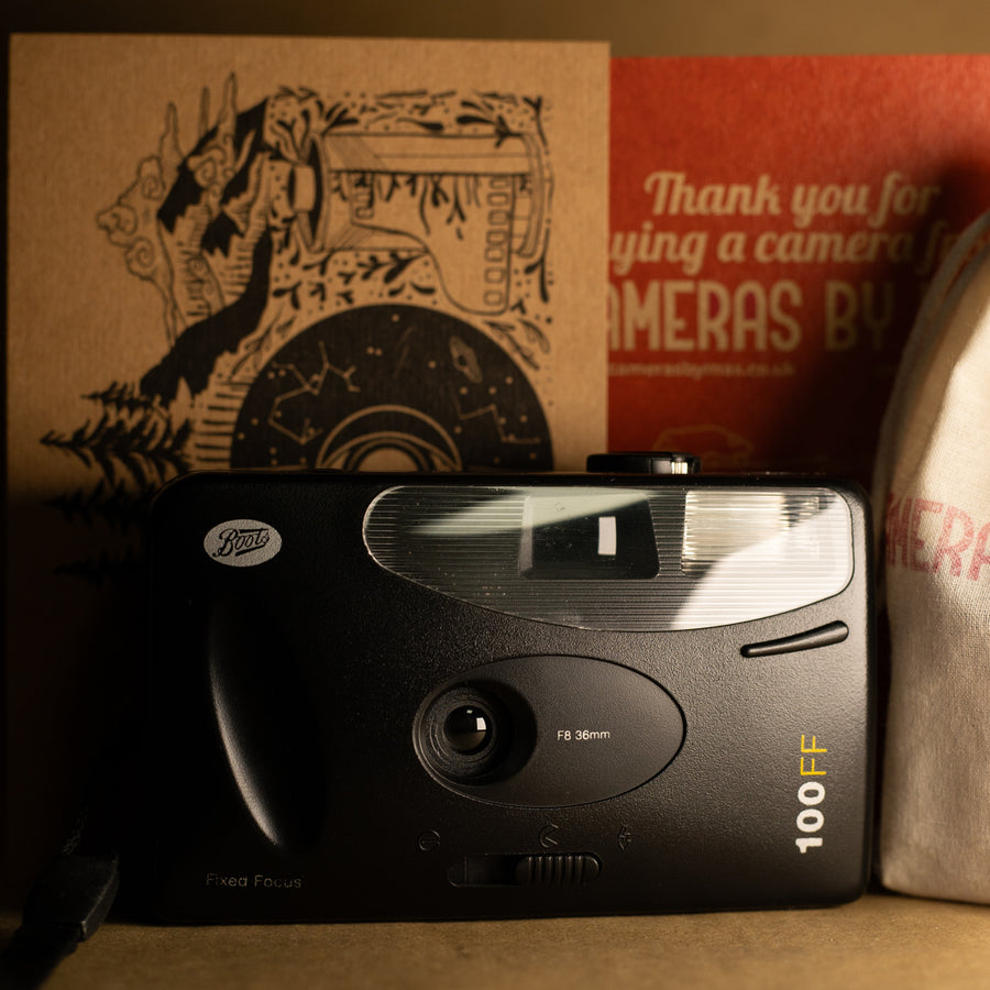 Beginner 35mm Film Camera and Photography Gift Set with Roll of Film