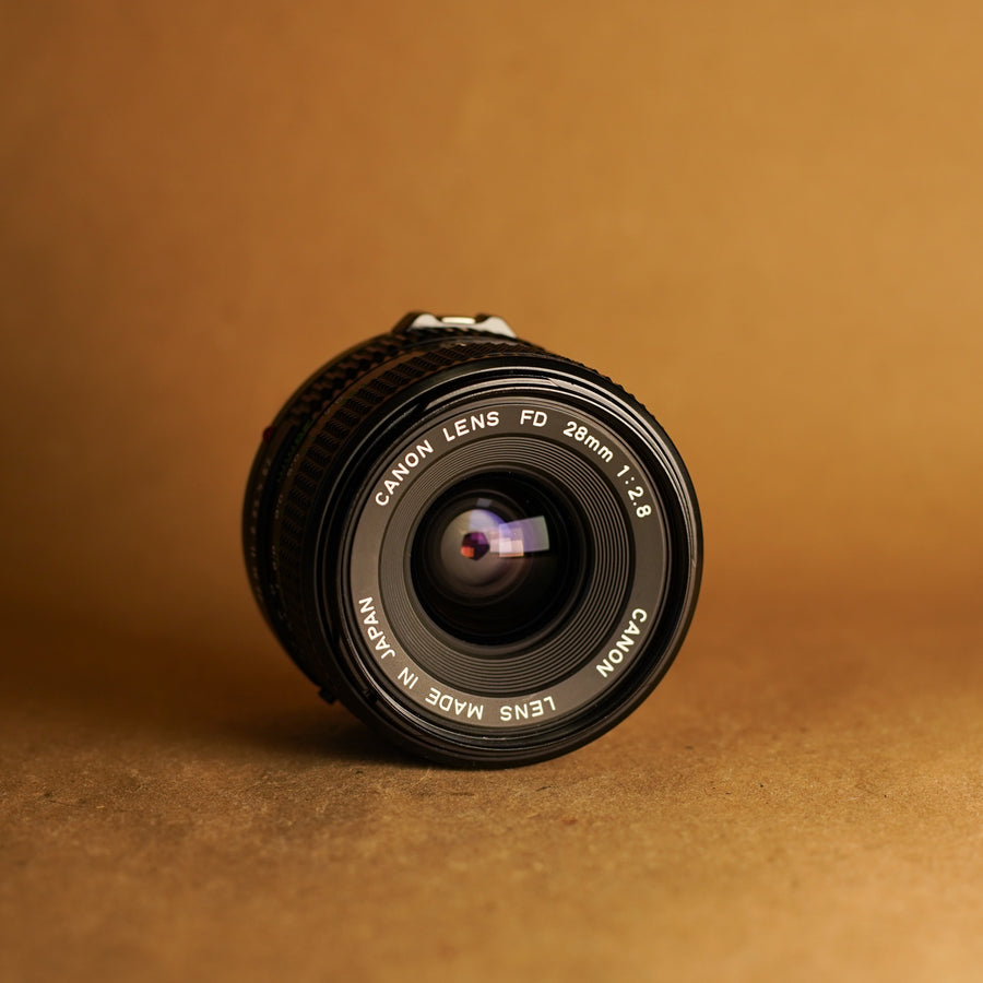 Objectif Canon 28 mm f/2.8 pour monture Canon FD