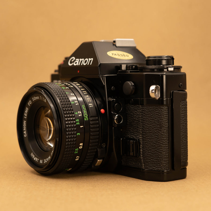 Canon A-1 con lente de 50 mm f/1,8