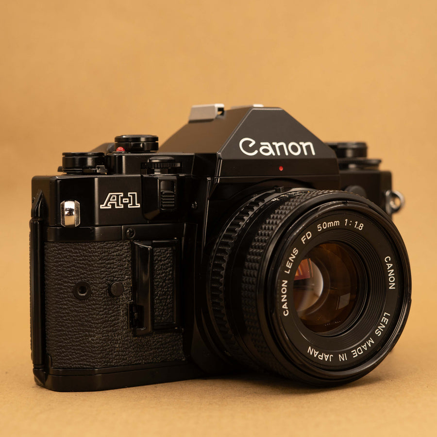 Canon A-1 con lente de 50 mm f/1,8