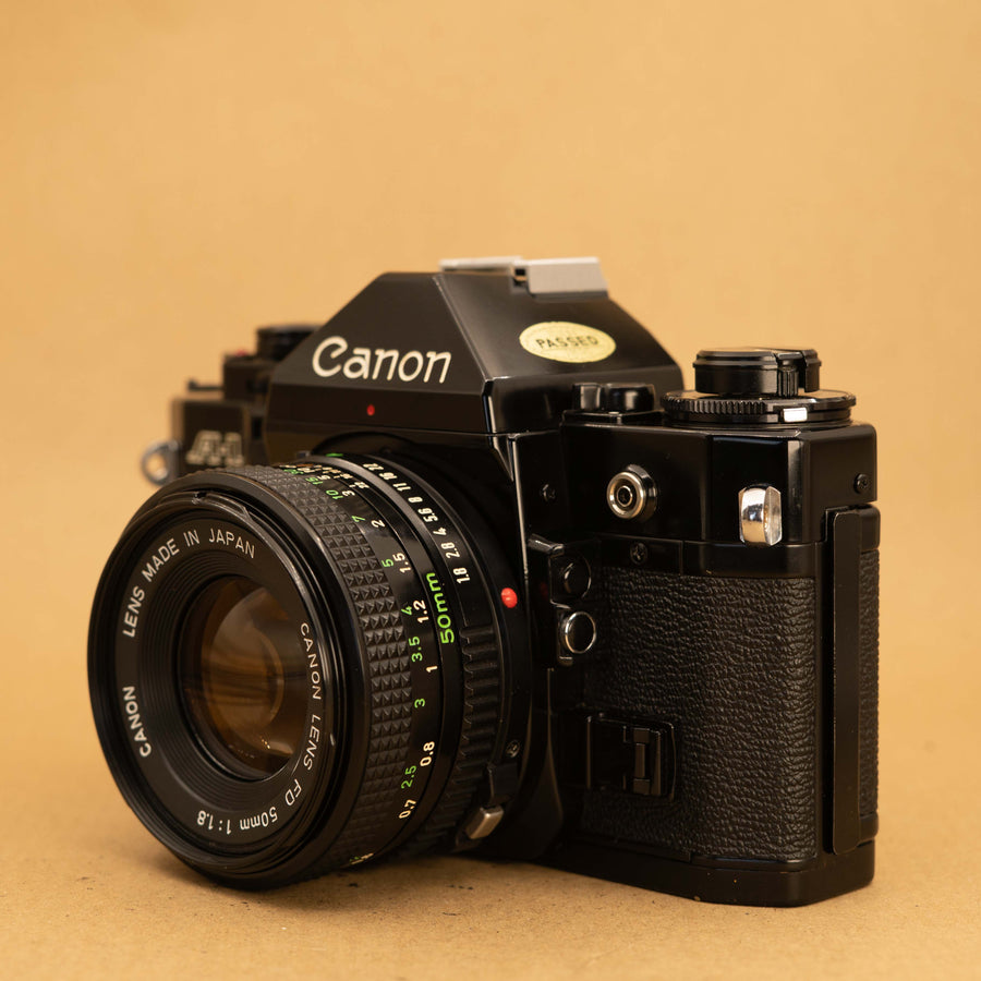 Canon A-1 con lente de 50 mm f/1,8
