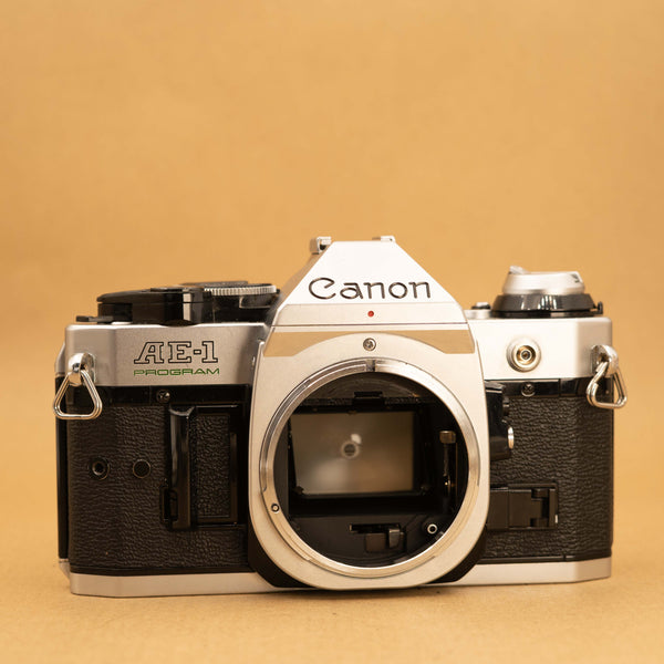 L6807 Canon キヤノン AE-1 シルバーボディ FD 50mm 1:1.8 一眼レフ