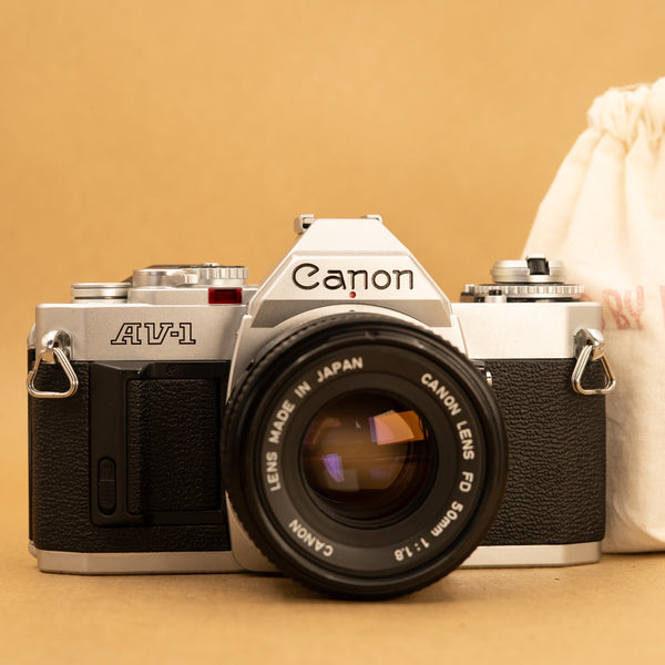 Canon キヤノン AV-1 LENS FD 50mm 1:1.8 フィルム Canon AV-1 with 50mm f/1.8 Lens 35mm Film Camera - Refurbished