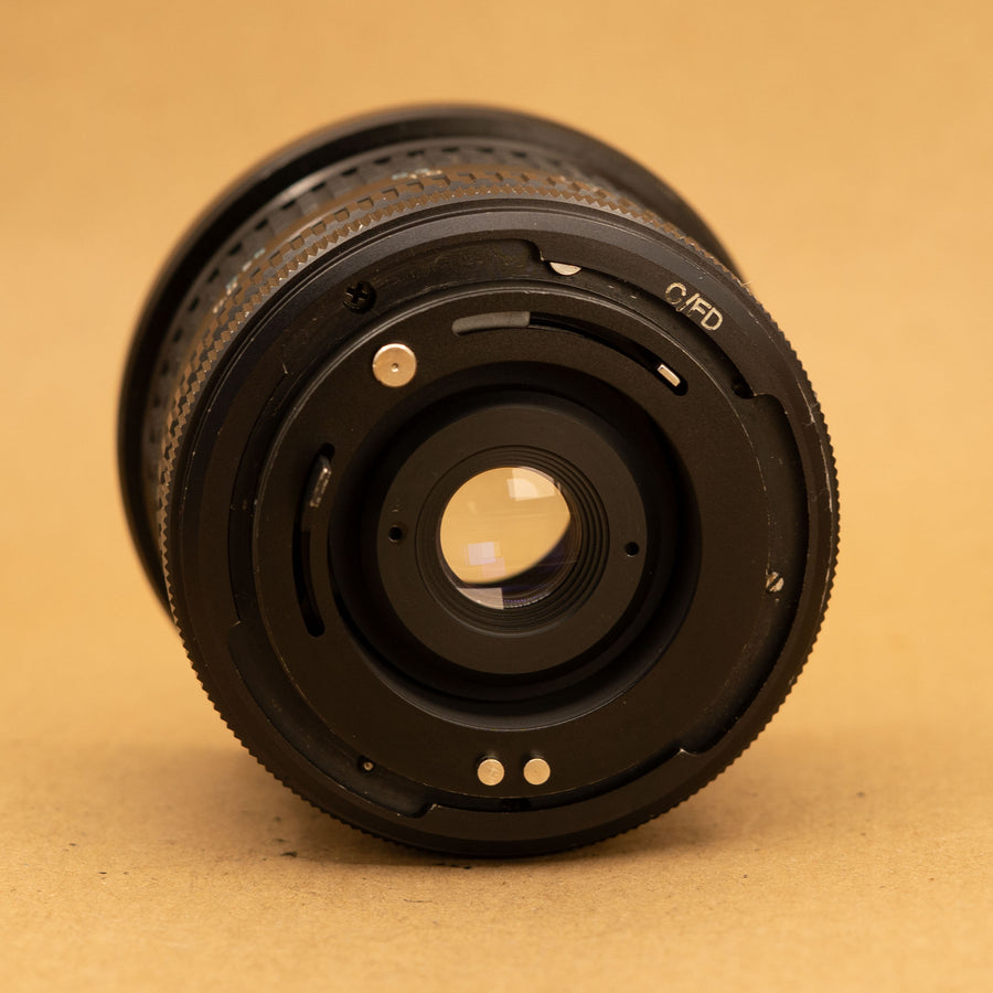Objectif Canon 28 mm f/3,5 pour monture Canon FD