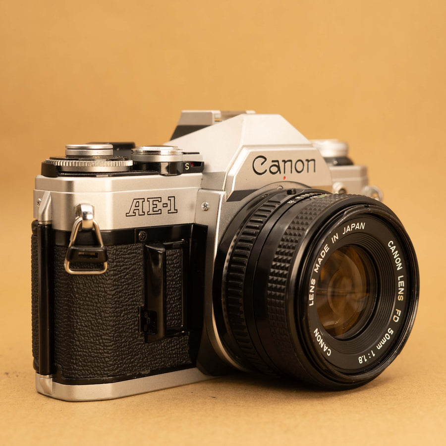 o73 canon キャノン フィルムカメラ AE-1 fd 50mm 1:1.4 fd 200mm 1:4