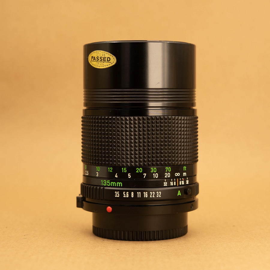 Ozeck 135mm f/2.8 para montura Canon FD