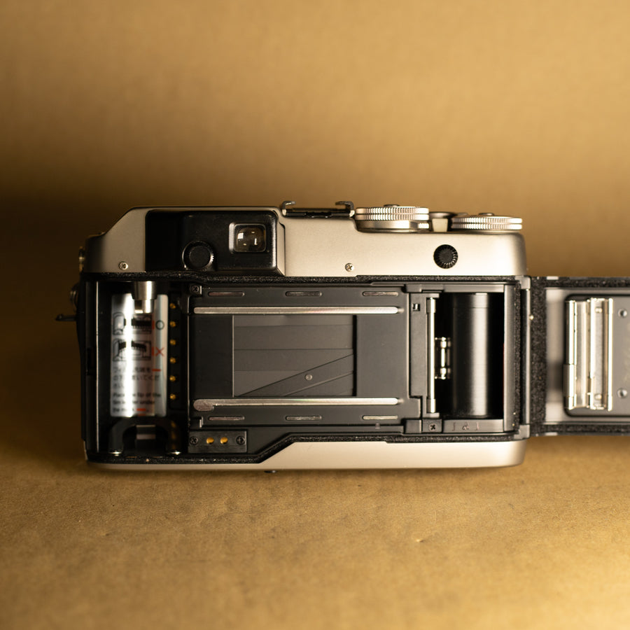 Contax G1 con lente de 28 mm f/2.8
