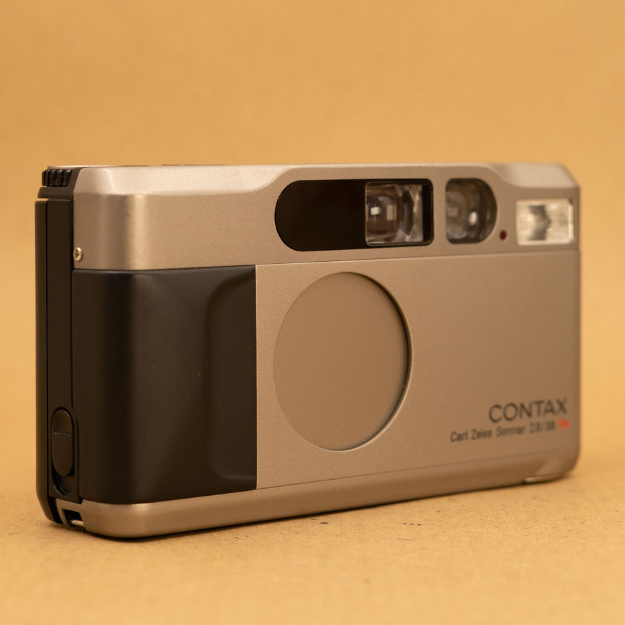 Contax T2 in Silver