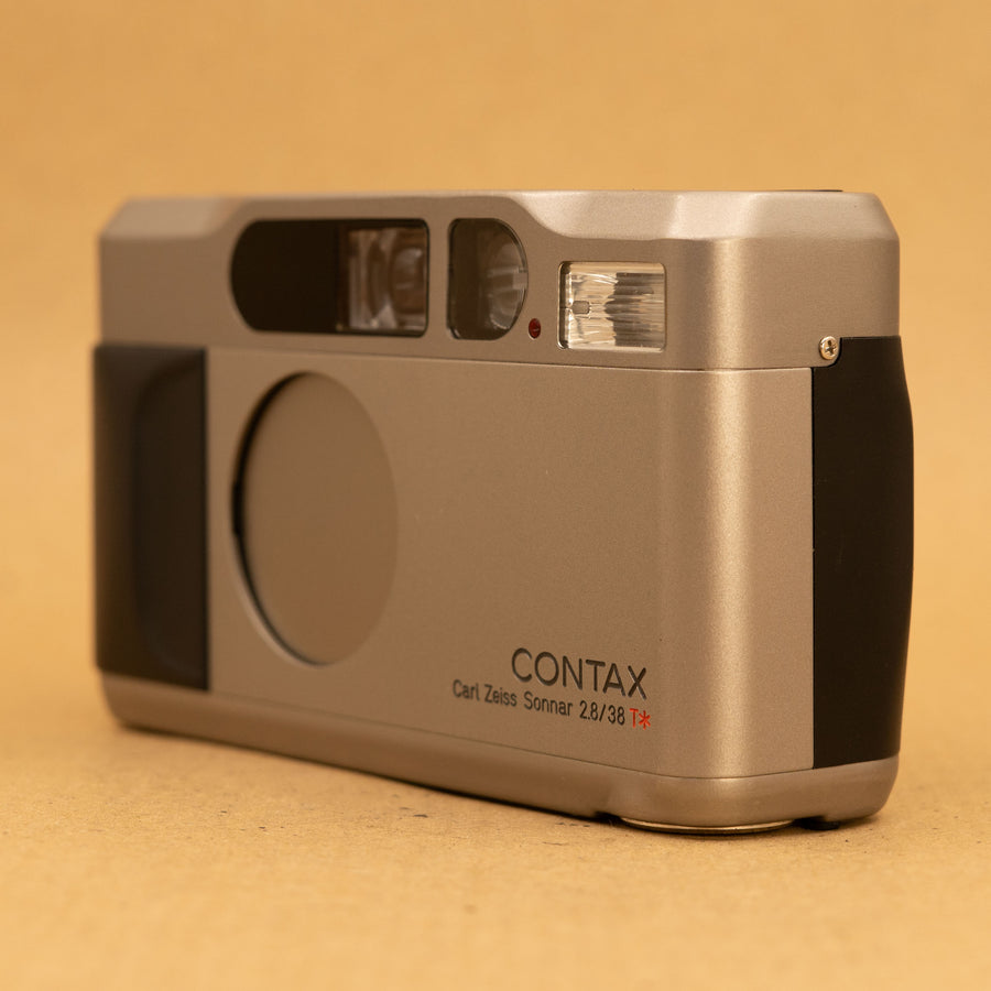 Contax T2 in Silver