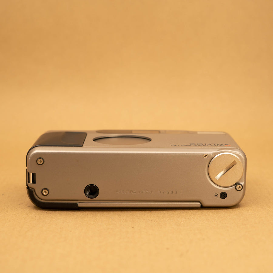 Contax T2 in Silver