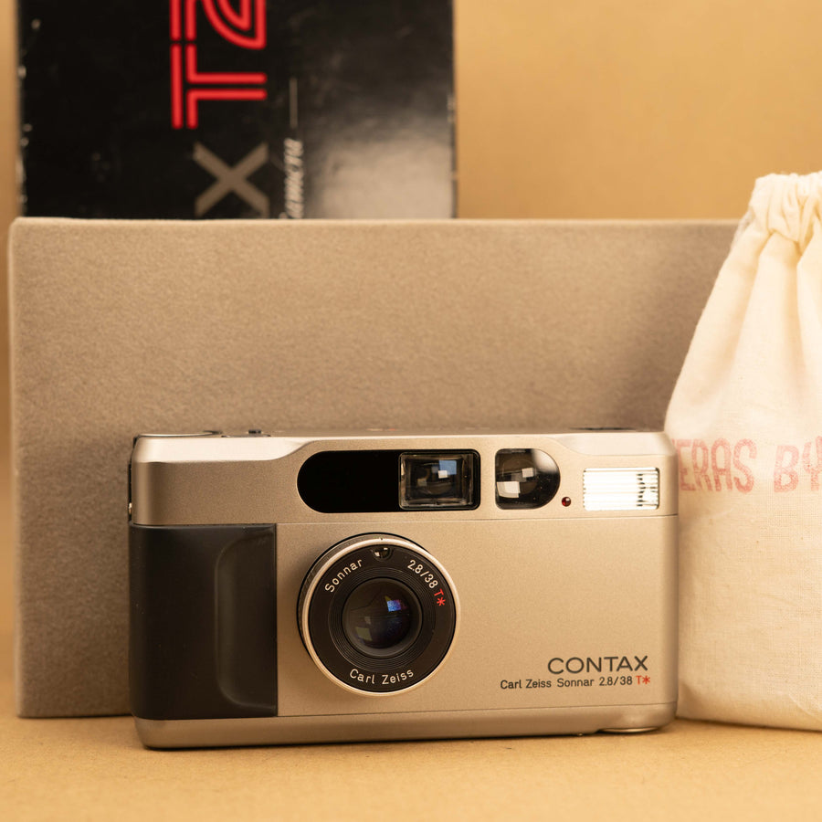 Contax T2 in Silver