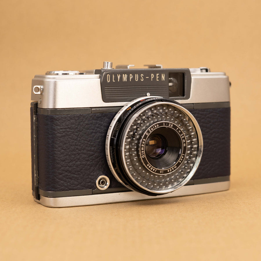 Olympus Pen EES-2 Half-frame in Dark Blue