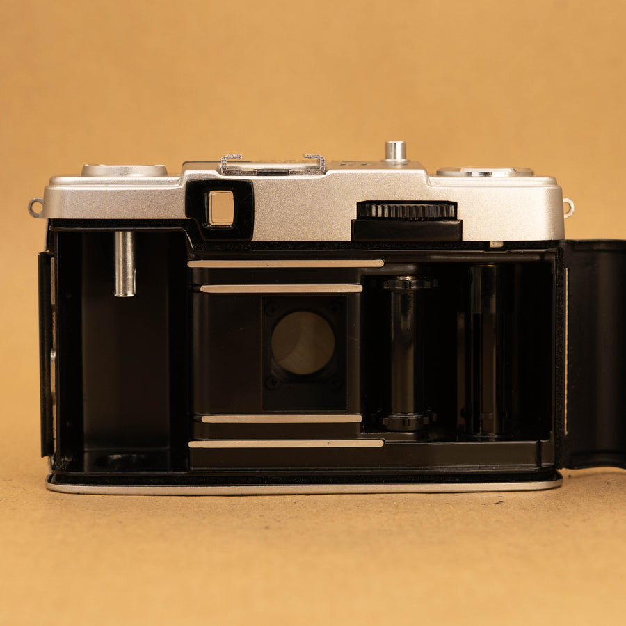 Olympus Pen EE-2 in Original Grey