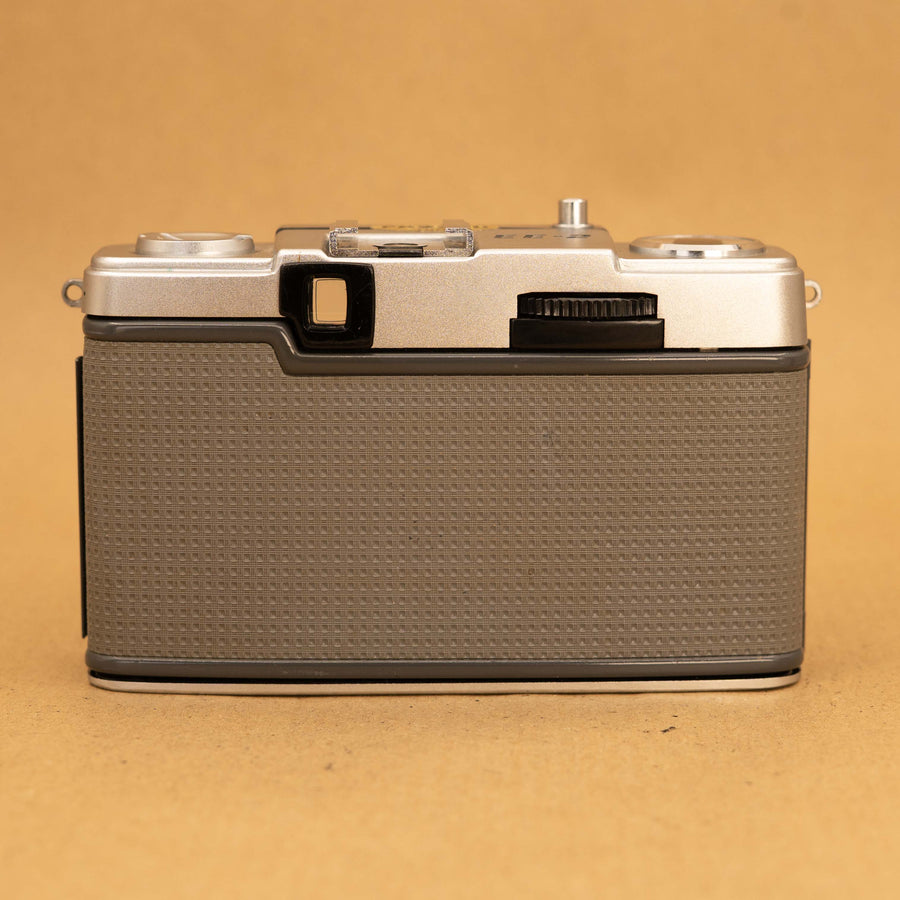 Olympus Pen EE-2 in Original Grey