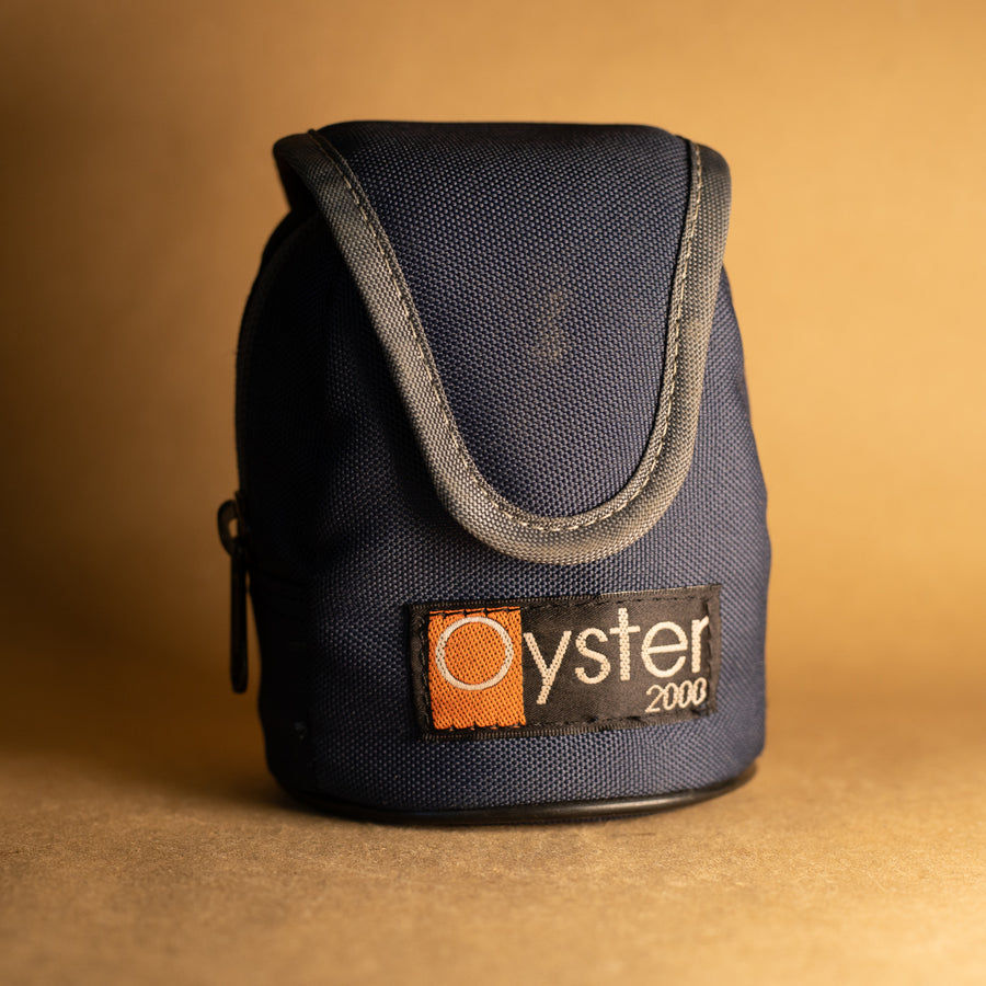 Oyster Padded Lens Bag