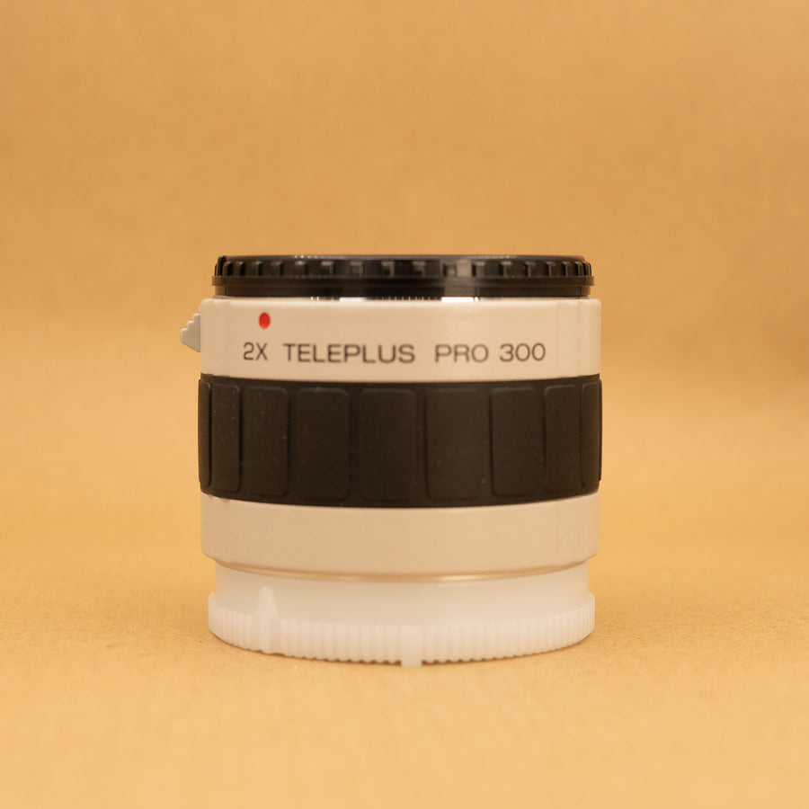Minolta 2X Teleplus Pro 300 Teleconverter for Minolta AF Mount