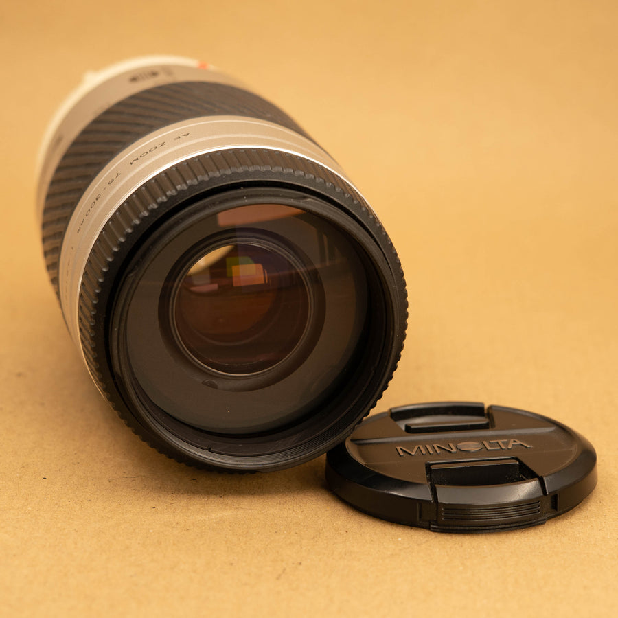 Minolta AF Zoom 75-300mm f/4.5-5.6 D Lens