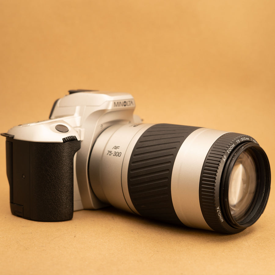 Minolta Dynax 404si with 75-300mm f/4.5-5.6 Zoom Lens – Cameras By
