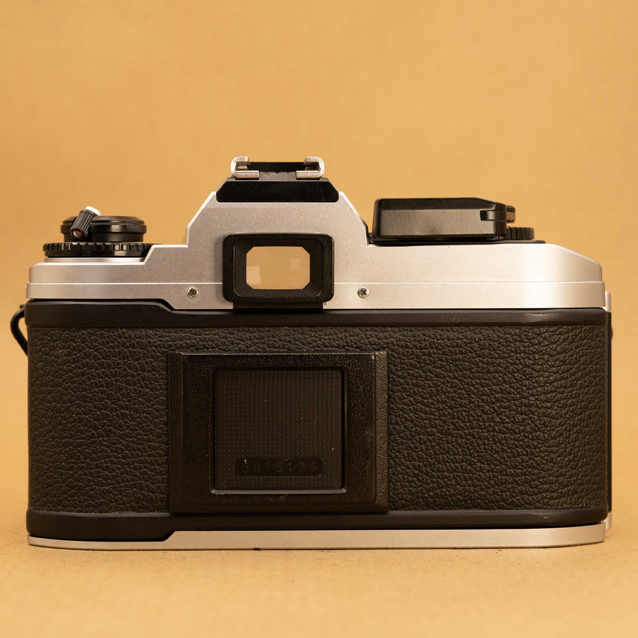 Nikon FG-20 with 50mm f/1.8 Lens