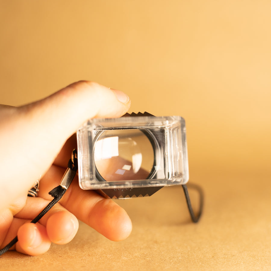 Nikon Magnifier and Slide Viewer