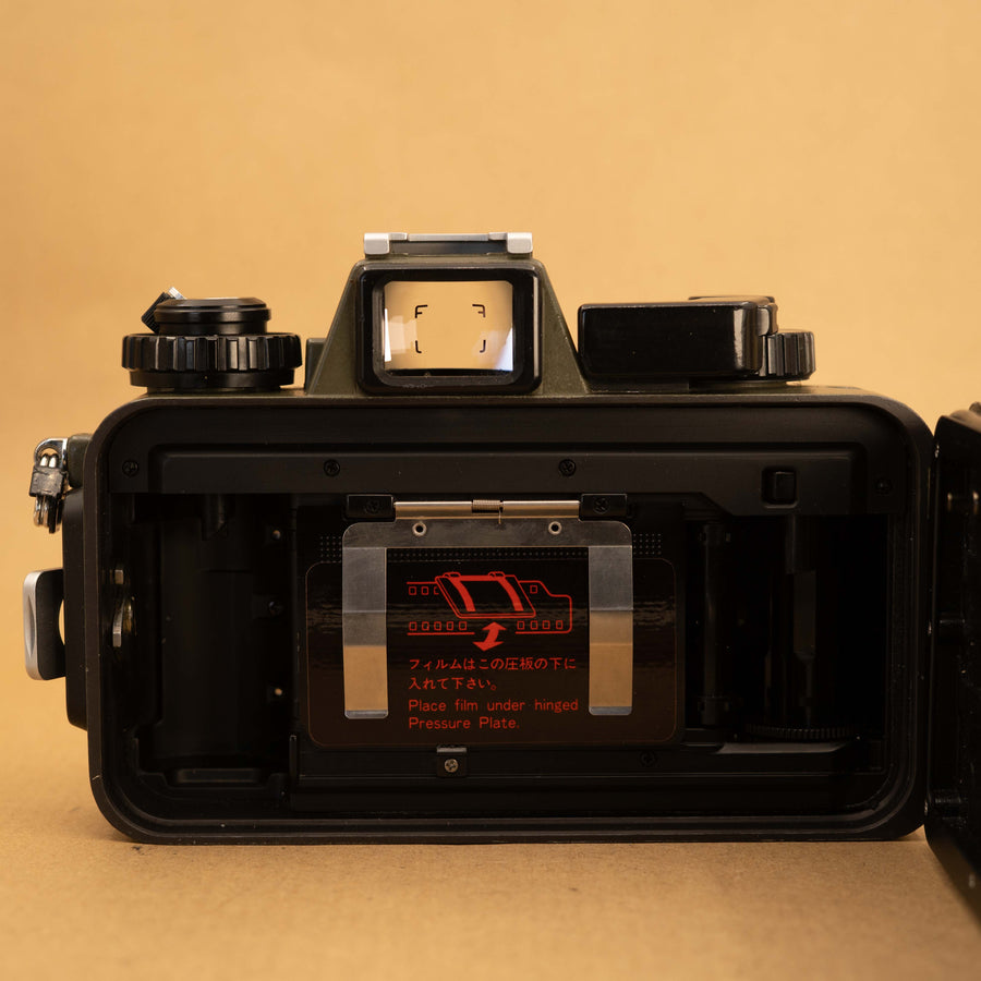 Nikonos V in Green with 35mm f/2.5 Lens and Accessories