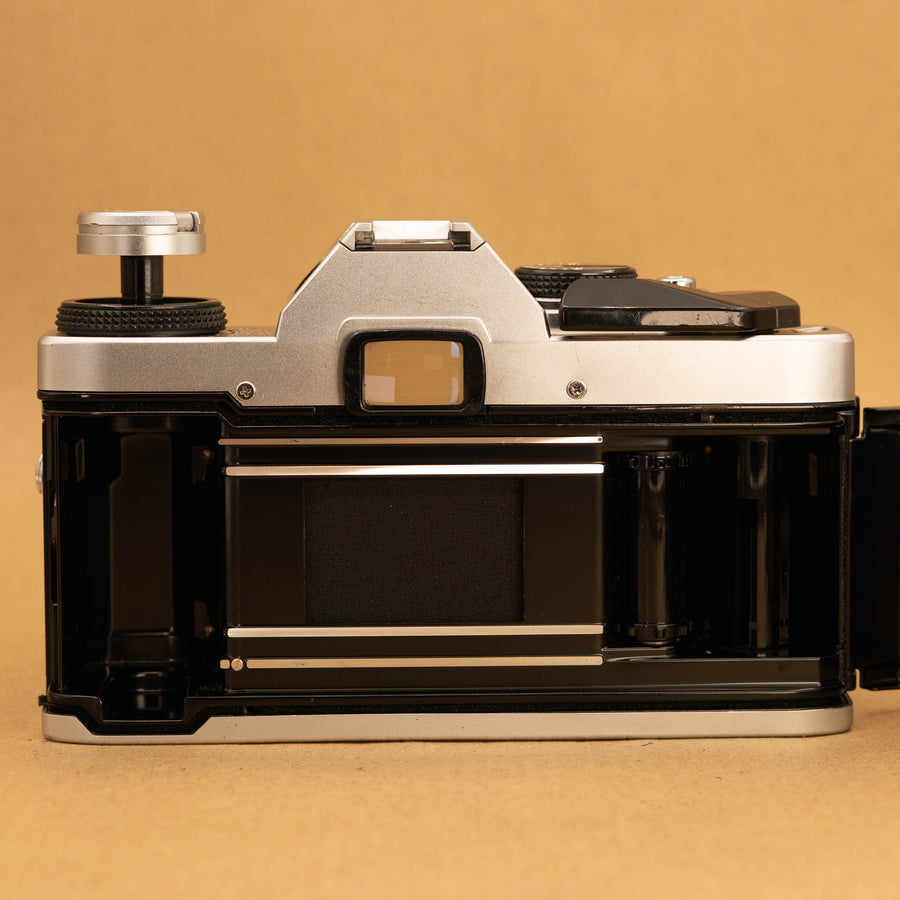 Olympus OM20 with 50mm f/1.8 Lens