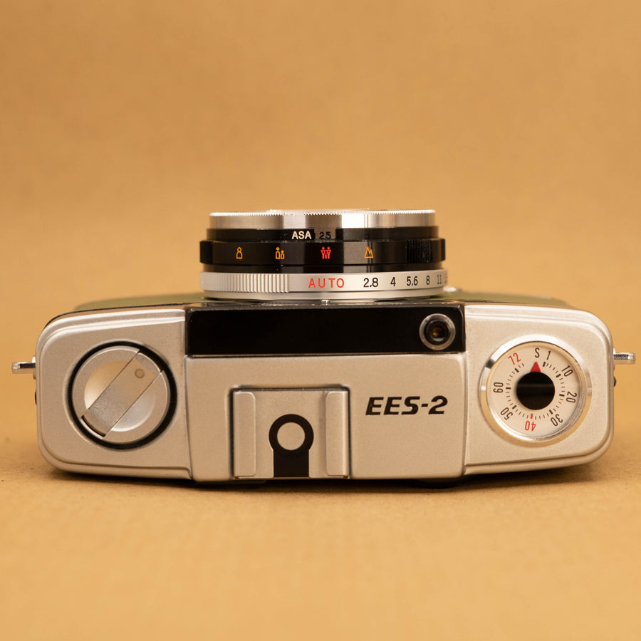 Olympus Pen EES-2 Half-frame in Green