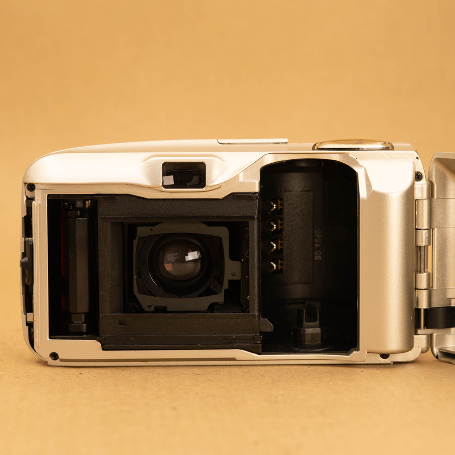 Olympus Mju II in Champagne