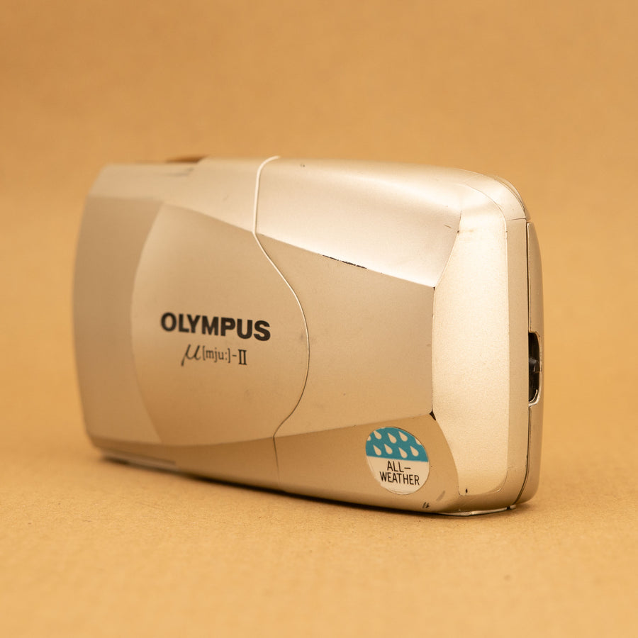Olympus Mju II in Champagne