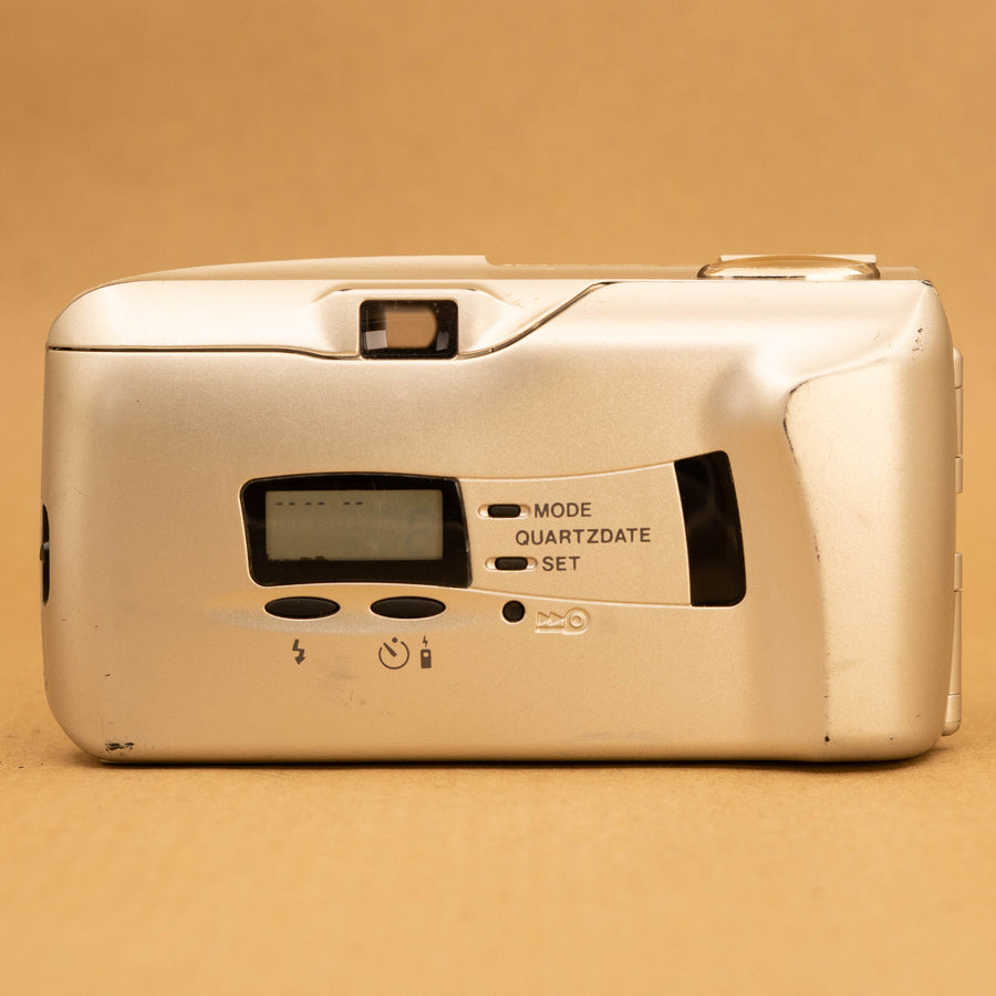 Olympus Mju II in Champagne