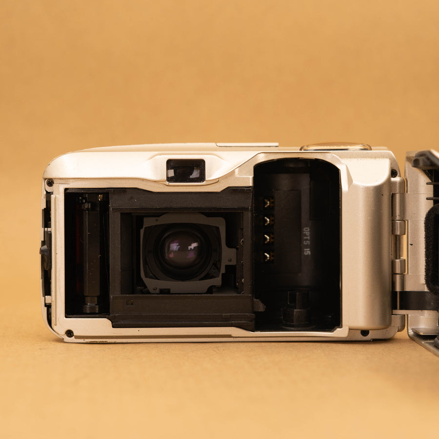 Olympus Mju II in Champagne