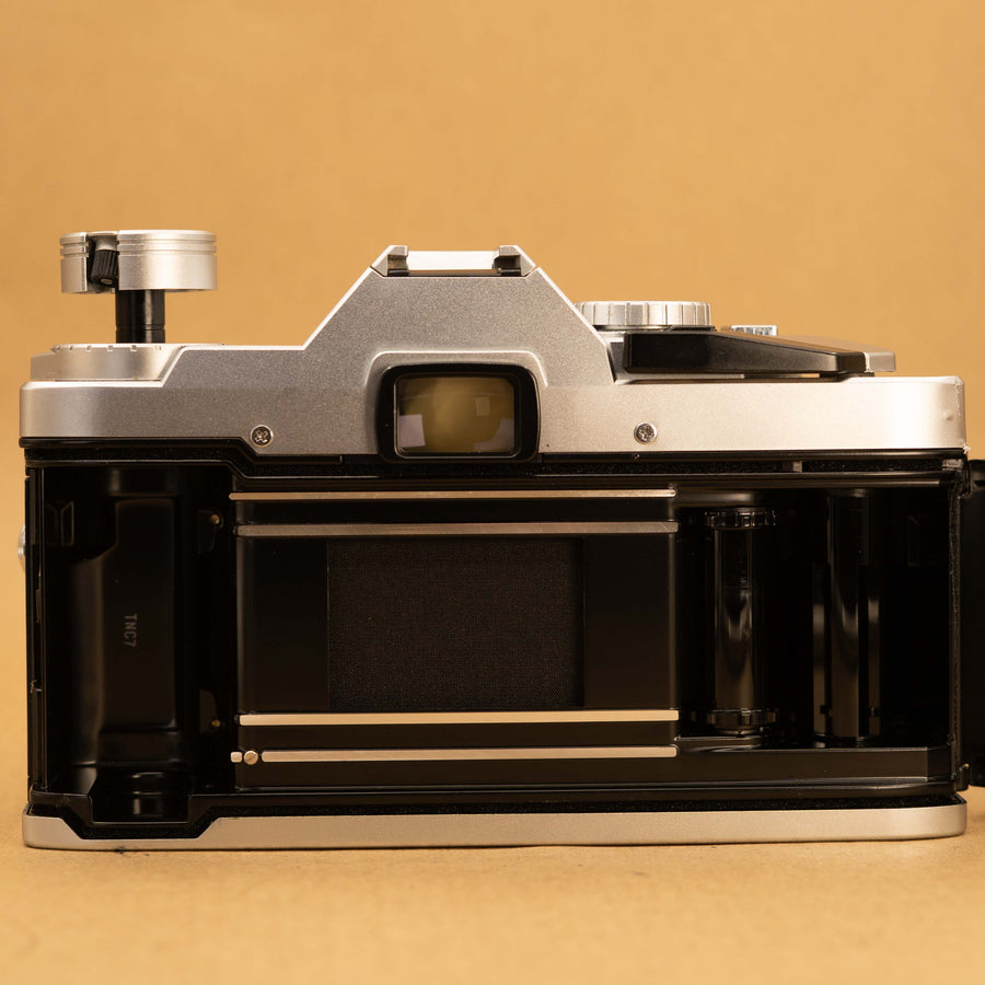 フィルムカメラ OLYMPUS OM-30 OM-SYSTEM 35-70mm Olympus OM30 Vintage Slr 35mm Film Camera with Zuiko 35 - 70mm f4