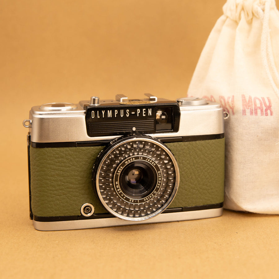 Olympus Pen EE-2 in Green