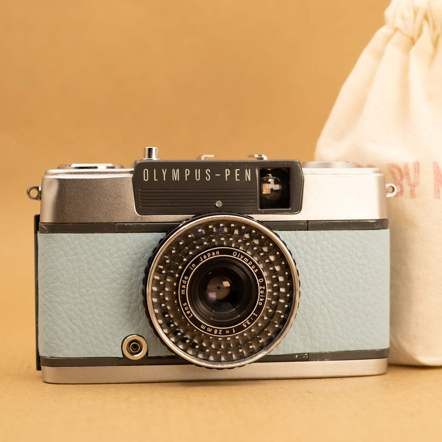 Olympus Pen EE-2 in Baby Blue