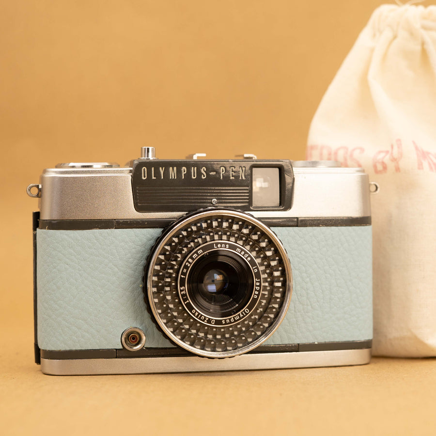 Olympus Pen EE-2 in Baby Blue