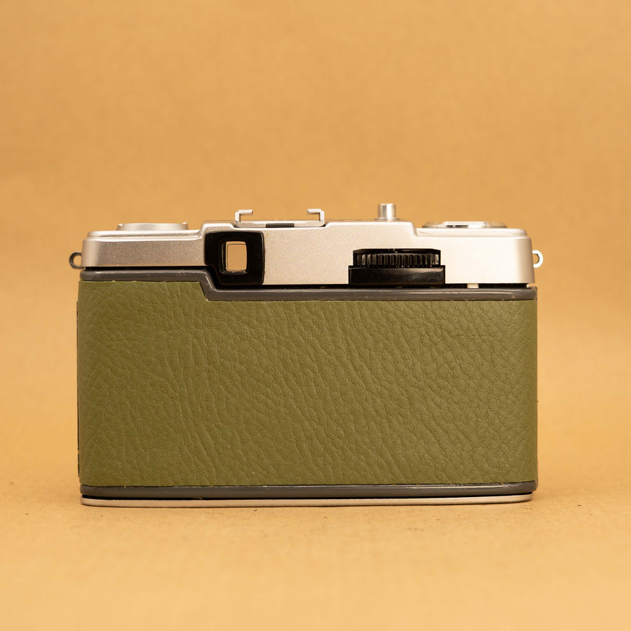 Olympus Pen EE-2 in Green