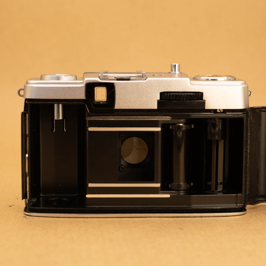Olympus Pen EES-2 Half-frame in Green