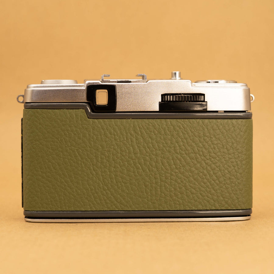 Olympus Pen EES-2 Half-frame in Green