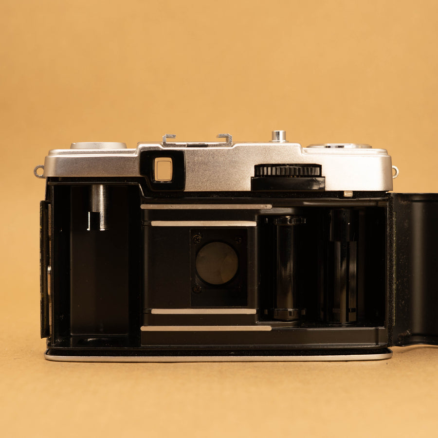 Olympus Pen EES-2 Half-frame in Green
