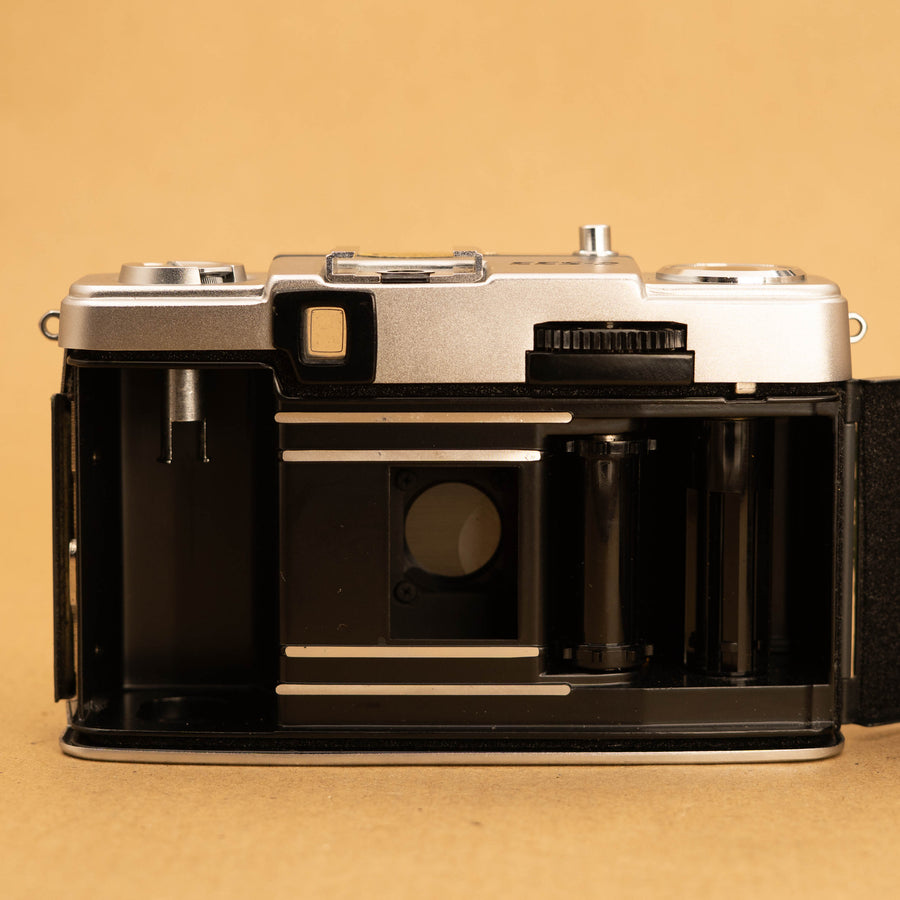 Olympus Pen EES-2 Half-frame in Green
