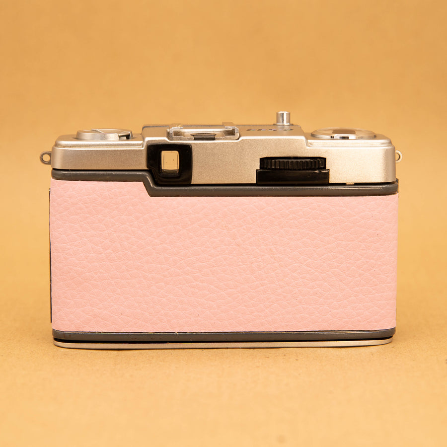 Olympus Pen EES-2 Half-frame in Baby Pink