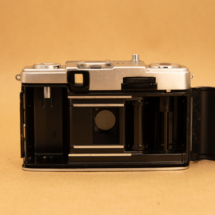 Olympus Pen EES-2 Half-frame in Baby Pink