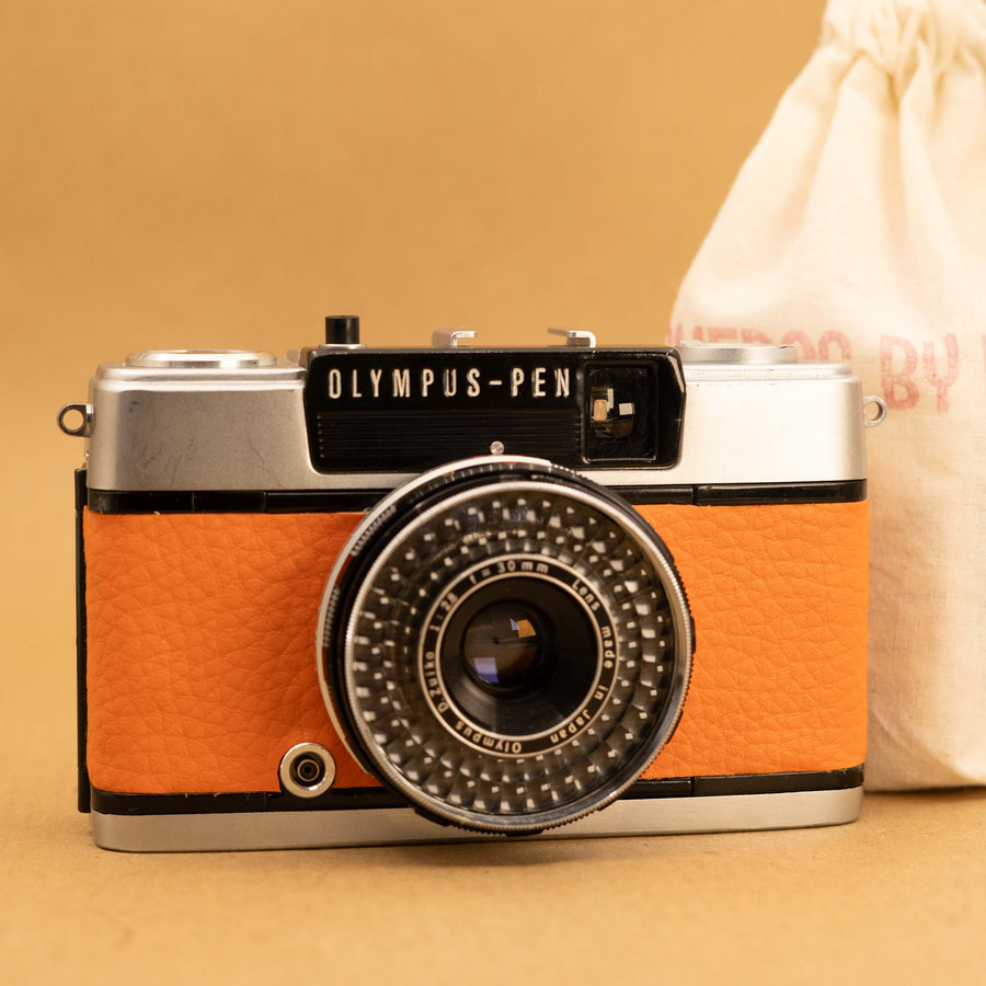 Olympus Pen EES-2 Half-frame in Orange
