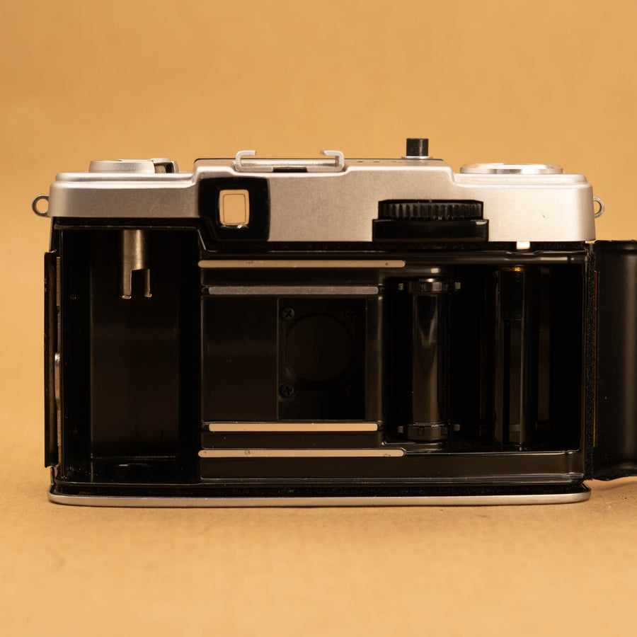Olympus Pen EES-2 Half-frame in Orange