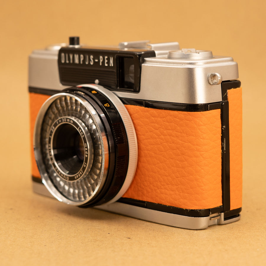 Olympus Pen EES-2 Half-frame in Orange