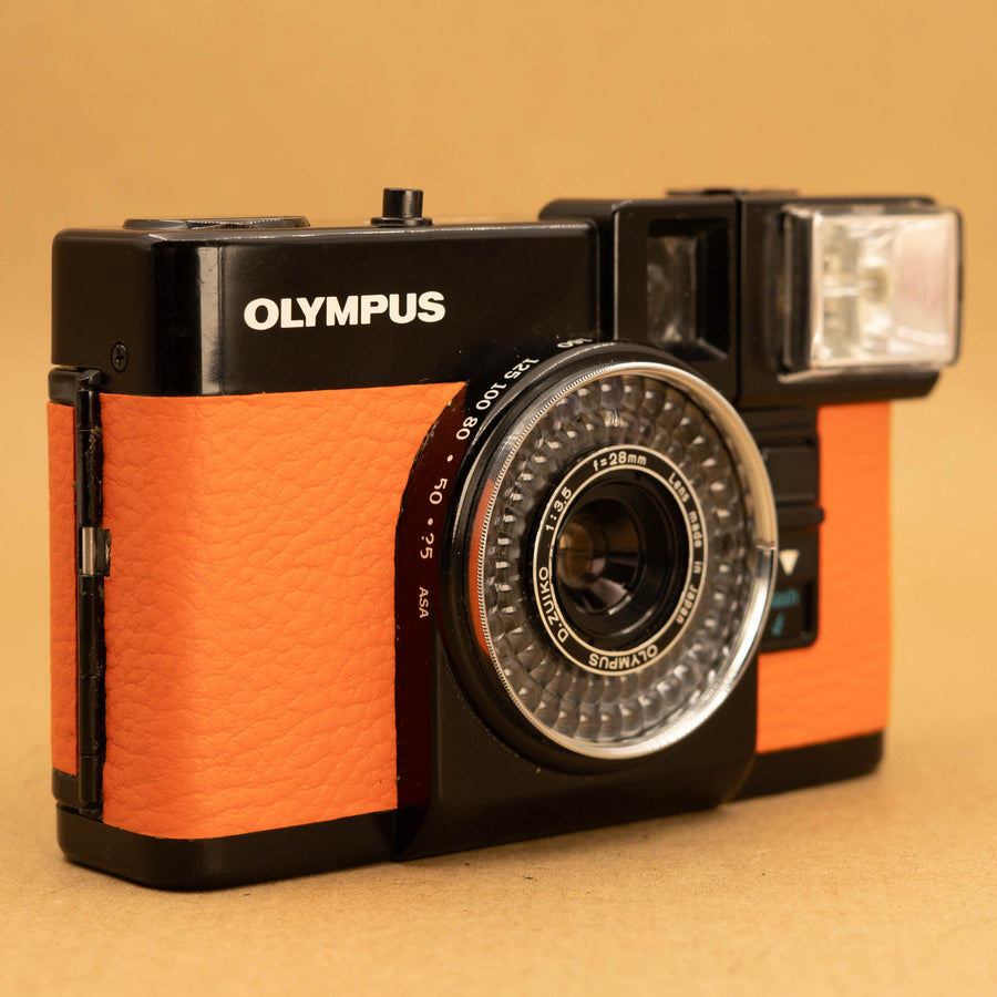 Olympus Pen EF Half-frame in Orange